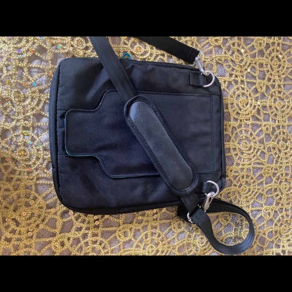 Sold Tablet case - Picture 4 of 6